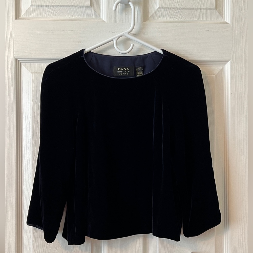 Dana Buchman Petite Velvet Top Size 2